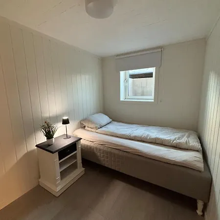 Apartman 2 Bedroom Basement For 1-6 People With Free Parking Hønefoss